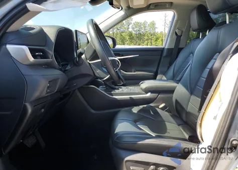 2021 Toyota Highlander Xle from USA, damaged, VIN 5TDGZRAH3MS080667